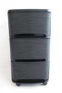 TOUR DE RANGEMENT EN PLASTIQUE