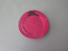 ASSIETTE EN CARTON ROUGE METAL