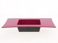 PLATEAU AVEC REBORDS FUSCHIA